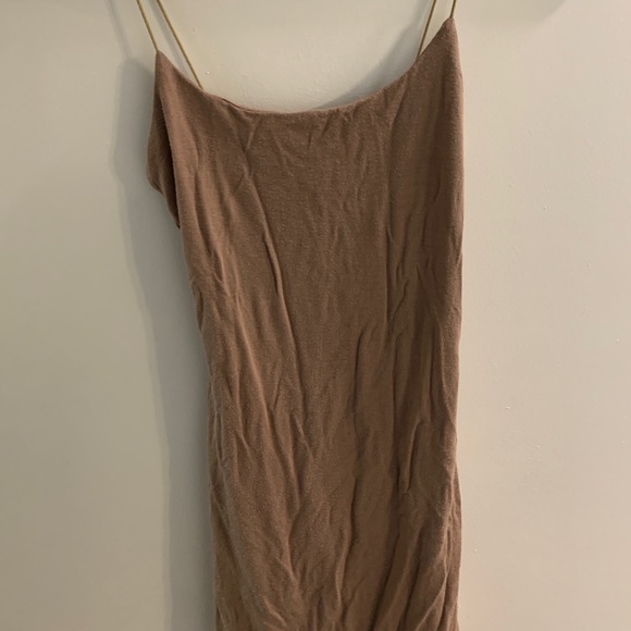 Beige dress - Picture 1 of 2